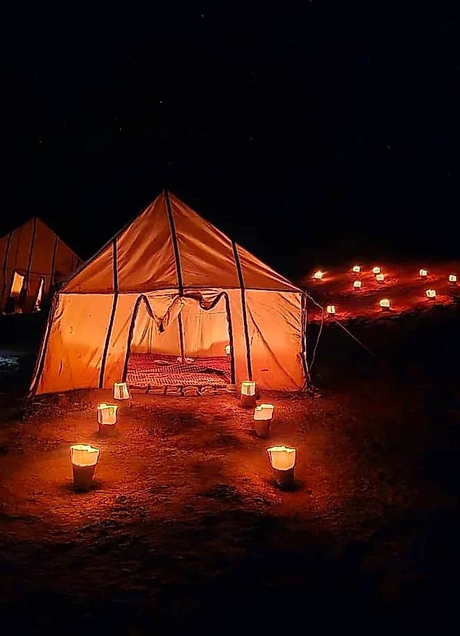 Bivouac nomade privé aux grandes dunes d'Erg Chegaga